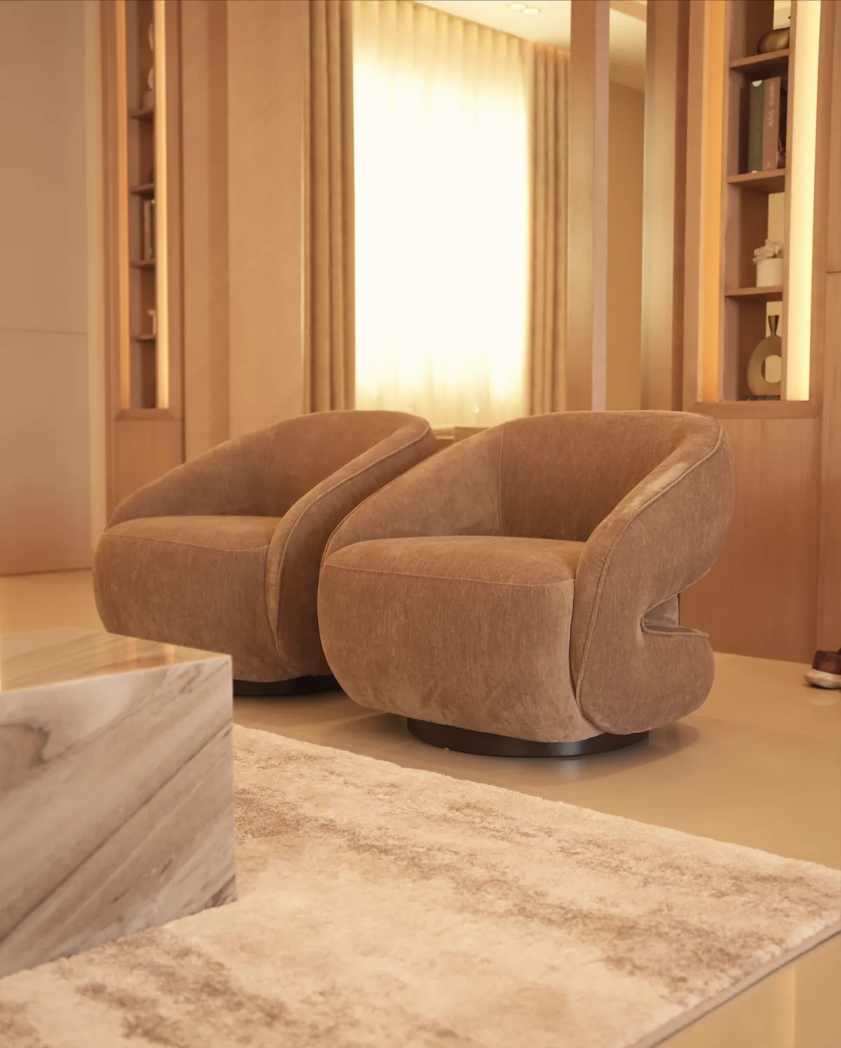 Luxury That Welcomes You, detail